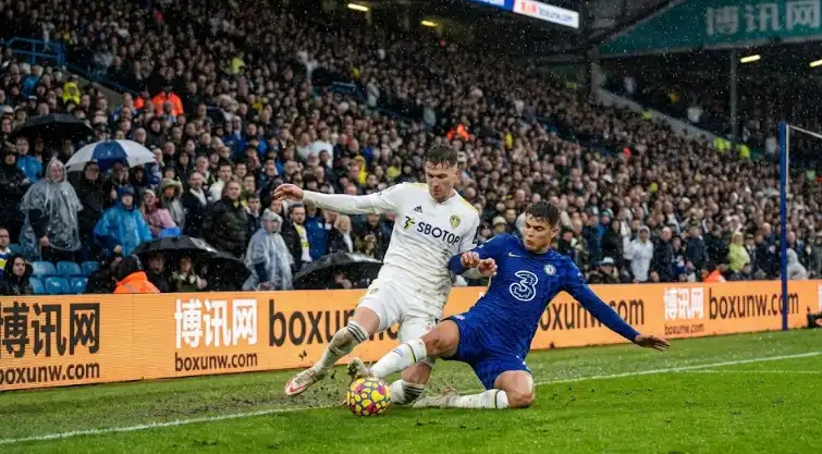 利兹联vs切尔西 | 蓝军客场“收米”?防线漏勺遇上定位球高手 利兹联vs切尔西 | 蓝军客场“收米”?防线漏勺遇上定位球高手